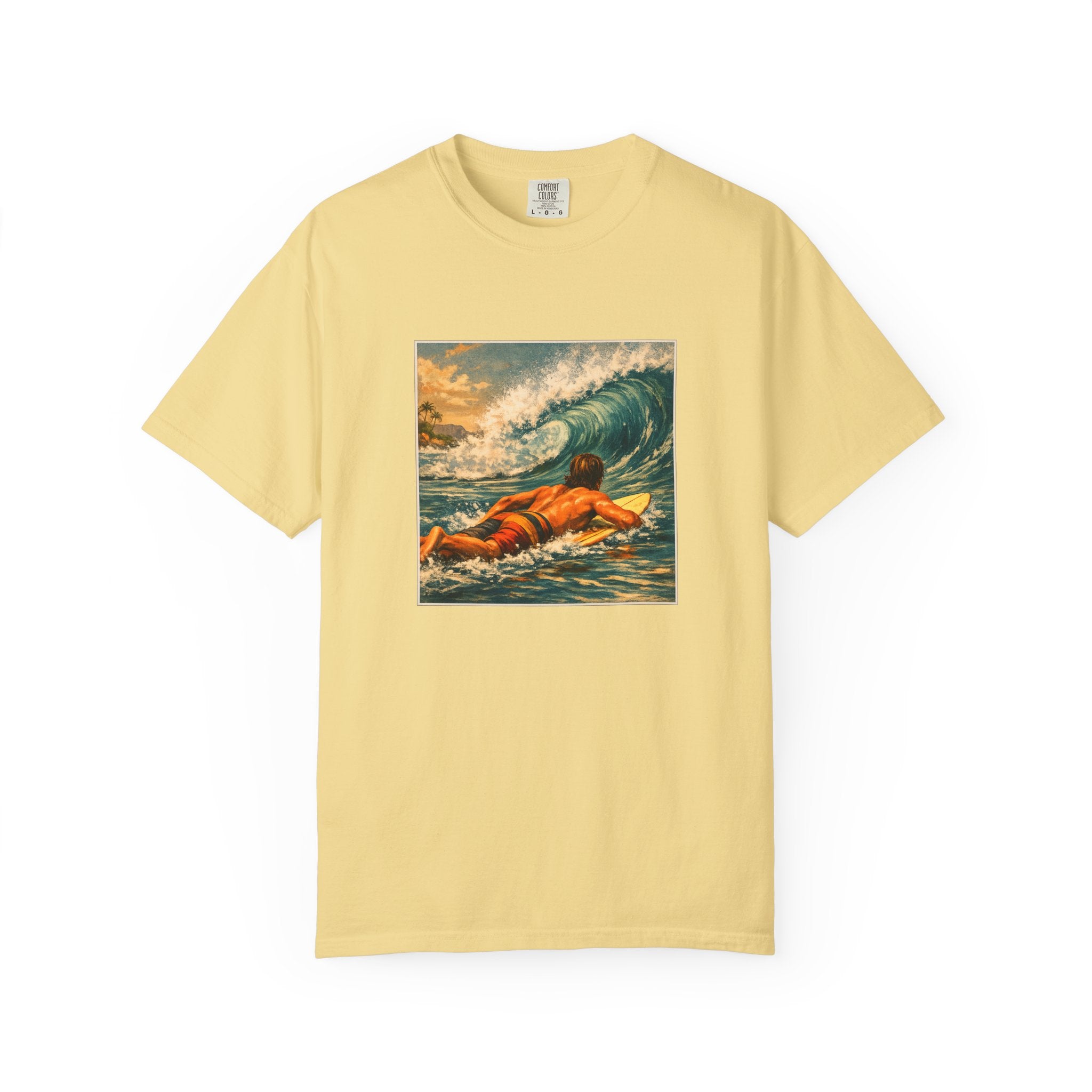 Surfing Vintage Wave T-Shirt — Retro Surfer Print
