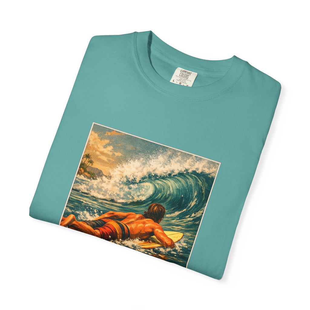 Surfing Vintage Wave T-Shirt — Retro Surfer Print