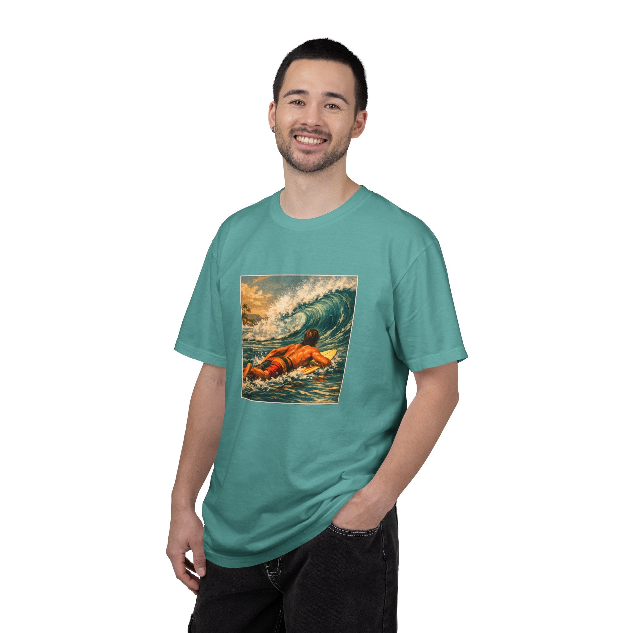 Surfing Vintage Wave T-Shirt — Retro Surfer Print