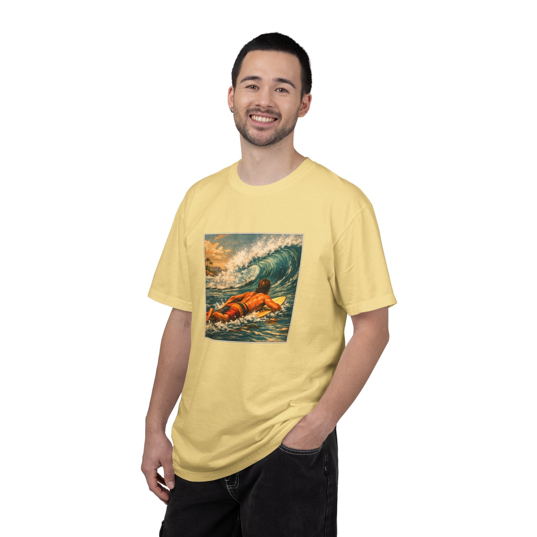 Surfing Vintage Wave T-Shirt — Retro Surfer Print