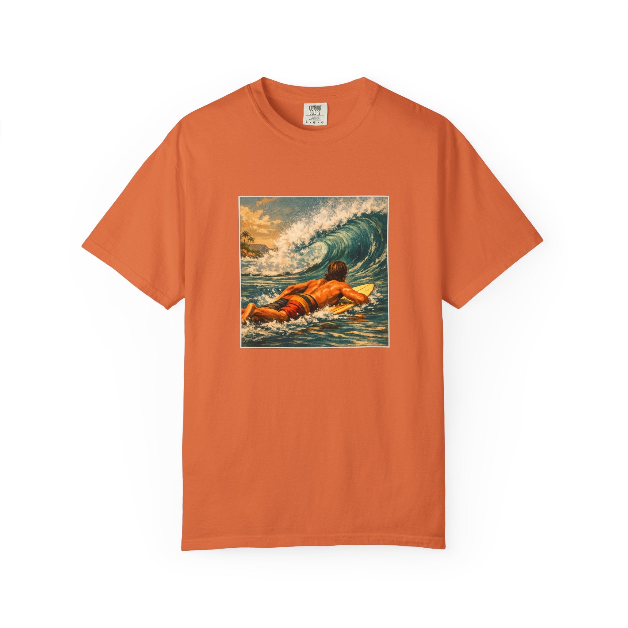 Surfing Vintage Wave T-Shirt — Retro Surfer Print