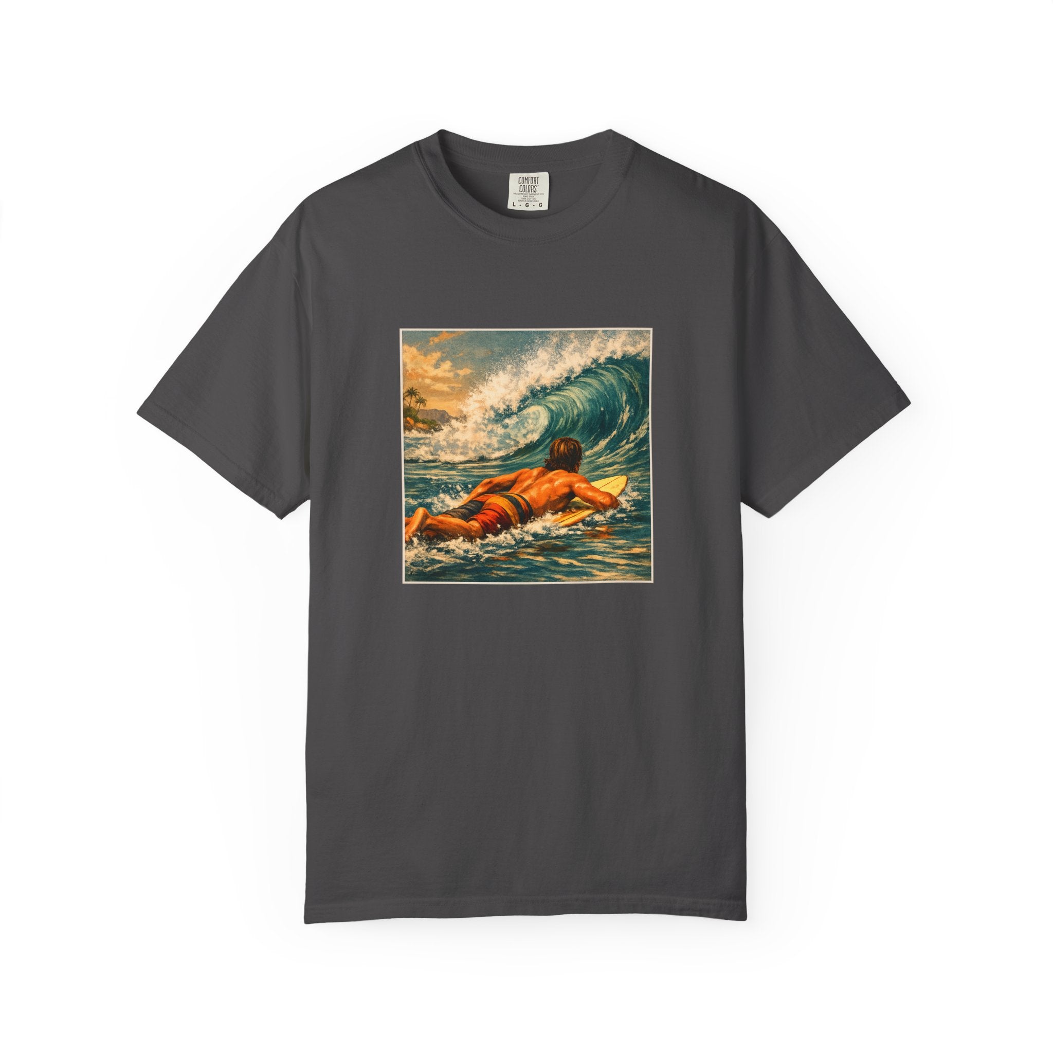 Surfing Vintage Wave T-Shirt — Retro Surfer Print