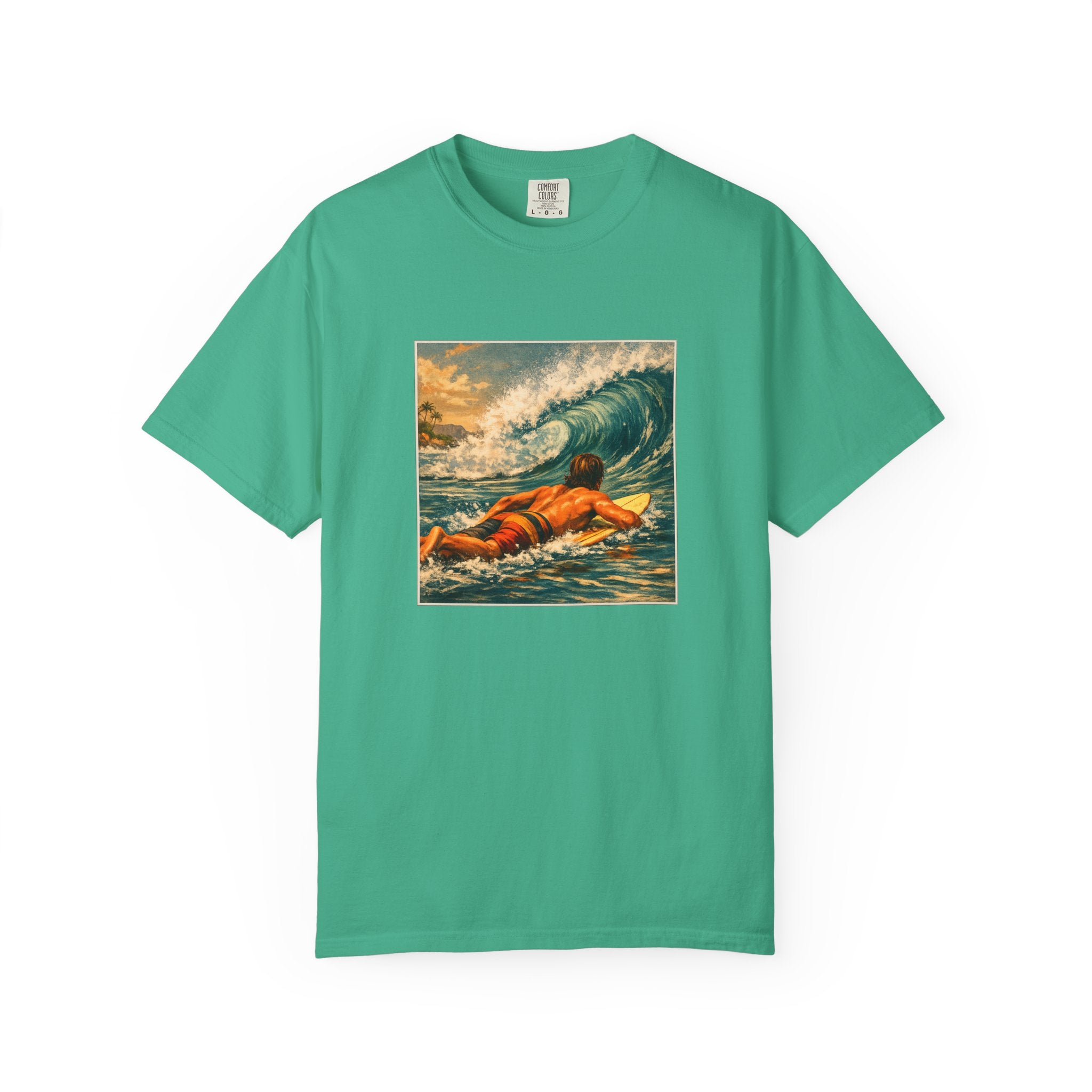 Surfing Vintage Wave T-Shirt — Retro Surfer Print